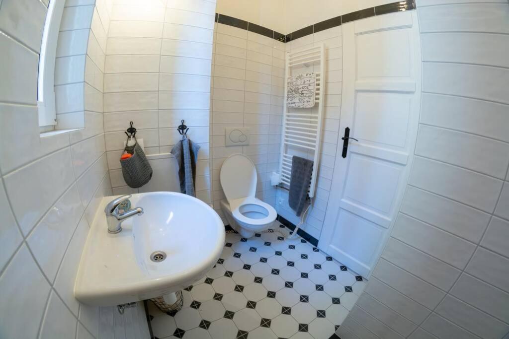 Stylovy Apartman V Centru Nachoda Kültér fotó